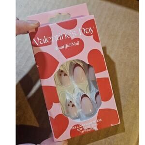 Valentine's Day Romantic Press-On Nails Mix Pink Base Red French Tips Red Hearts